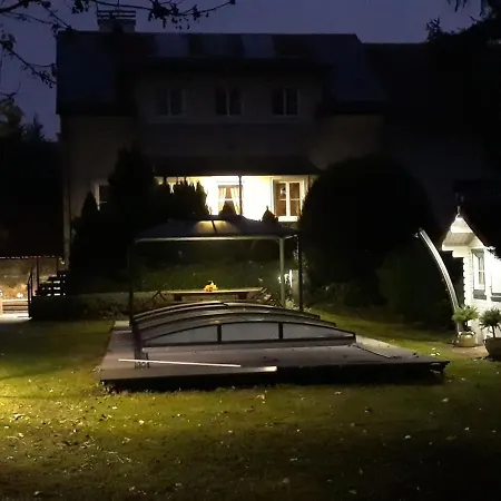 Bed & Pool Wiener Neustadt